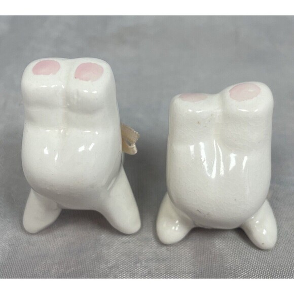 2 VINTAGE Playful CERAMIC WHITE BUNNY FIGURRINES WHITE/PINK/BOWS FROM TAIWAN 2" - Picture 8 of 11
